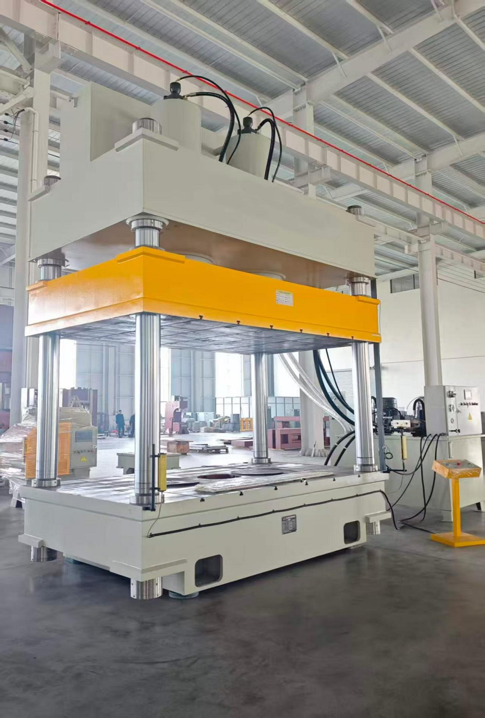 630 ton four column hydraulic press machine
