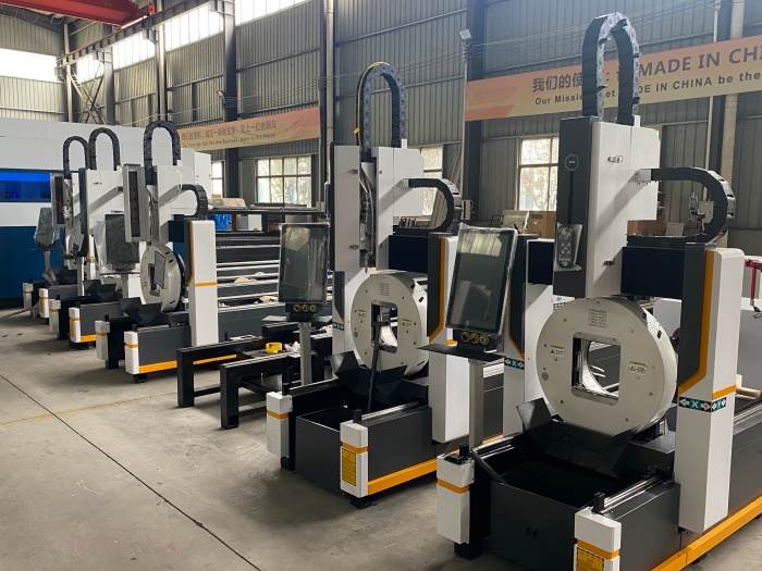cnc-laser-tube-cutting-machine01.jpg cnc-laser-tube-cutting-machine01.jpg